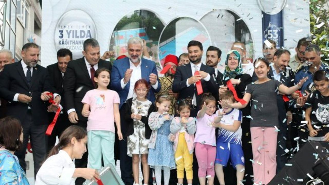 Bosna Hersek Meydanı Muhtar Zeki Uzun Parkı açıldı