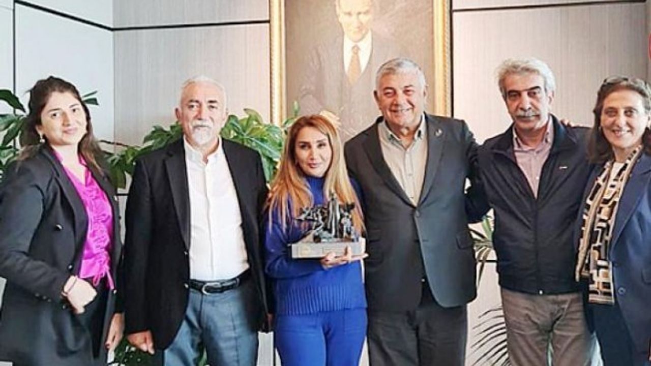 Elnare Abdullayeva’dan Başkan Şükrü Genç’e ziyaret