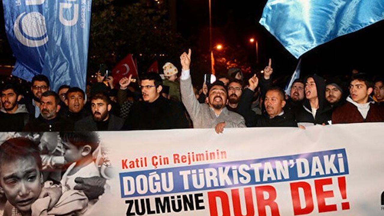 Sarıyer’de Uygur Türklerine destek çığ gibi büyüyor