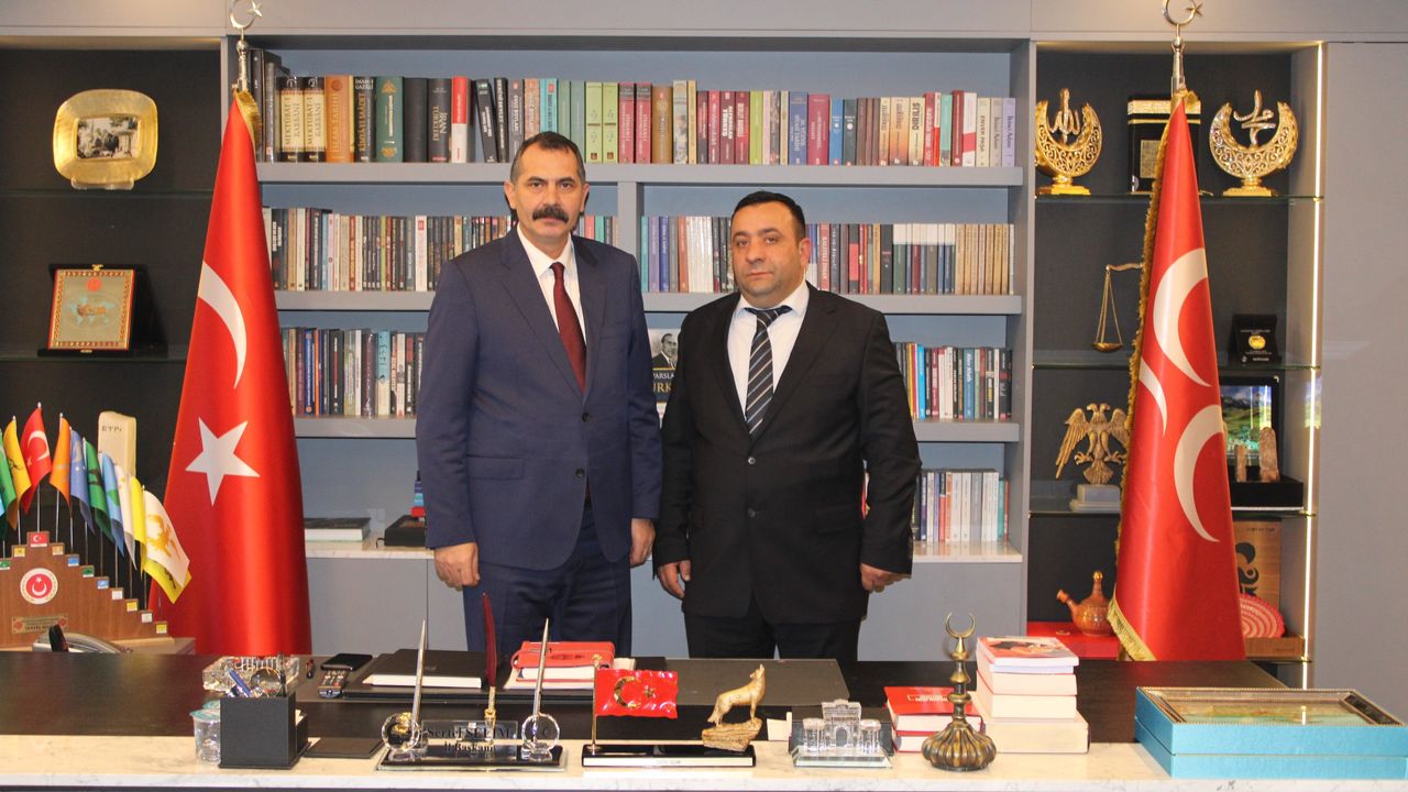 MHP Sarıyer’in yeni başkanı Dursun Karabacak oldu