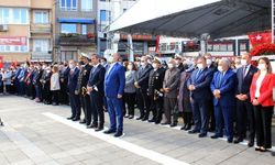Sarıyer'de çelenk sunma töreni