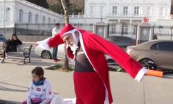 Noel Baba kostümlü ile Sarıyer’de farkındalık yarattı