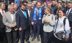 Fatih Erbakan Sarıyer’de Sevgi Yürüyüşü’ne katıldı