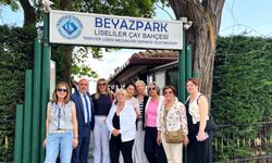 Sarıyer Lisesi Mezunları Geleneksel Börek Günü'nde buluştu
