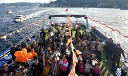 Lösemili Çocuklar Haftası’nı Boğaz’da deniz kortejiyle başlattı