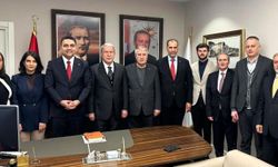AK Parti Sarıyer’de Sarıyer’de coşkulu bayramlaşma