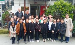 Madenli öğrencilerden muhtarlığa anlamlı ziyaret