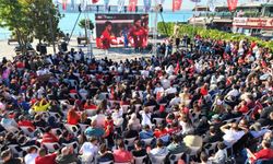 Sarıyer Cumhuriyet Meydanı’nda binler, Milli heyecan yaşadı