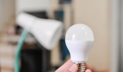 LED ışıklar koronavirüsü öldürüyor mu ?