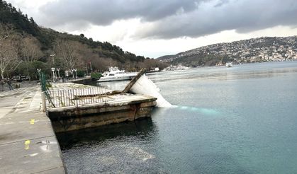 Sarıyer’de fırtına deniz fenerini devirdi