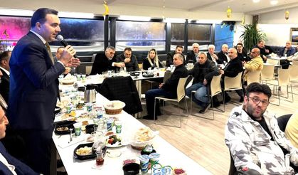 AK Sarıyer, taksi ve minibüsçü esnafı iftarda buluştu