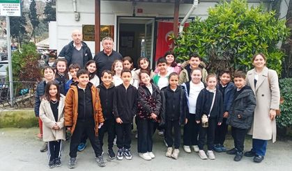 Madenli öğrencilerden muhtarlığa anlamlı ziyaret