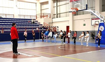 Kâğıthane’de çocuklar 23 farklı spor branşıyla buluşuyor