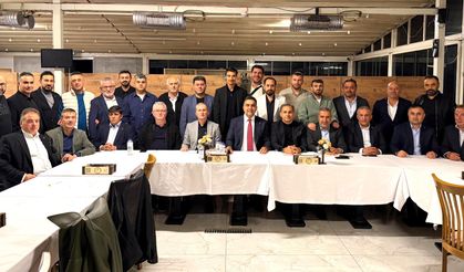 AK Parti Sarıyer’de mahalle başkanları buluştu
