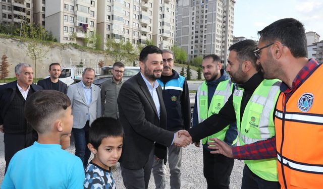 Başkan Öztekin afet bölgesinde vatandaşlarla buluştu