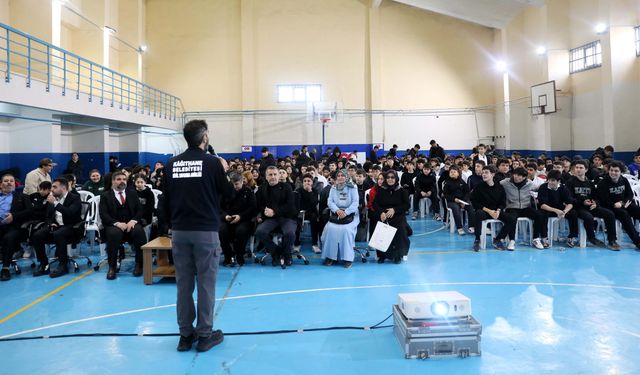 Kâğıthane’de afet farkındalık eğitimleri devam ediyor