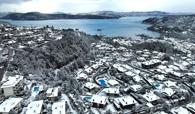 Beyaza bürünen Sarıyer, kartpostallık oldu