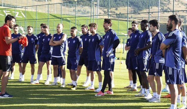 Şenol Can: "İki penaltıyla yenildik, daha iyi olacağız"