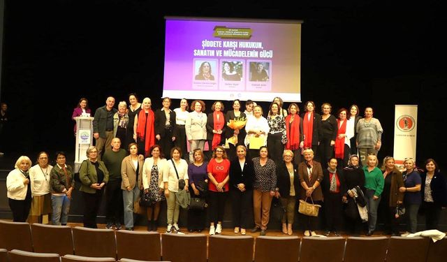 Kadınlara şiddet insan hakları Sarıyer'de konuşuldu