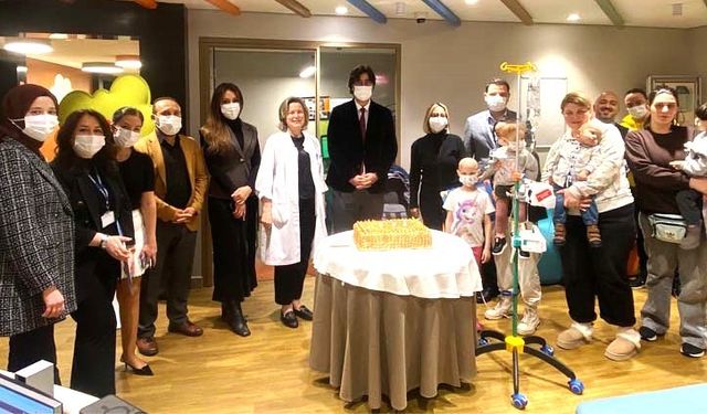 Hastane sınıfı’nda karne sevinci