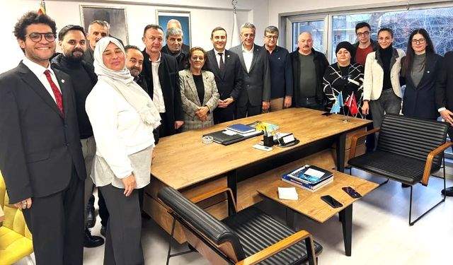 CHP Sarıyer’den İYİ Parti Sarıyer’e ziyaret