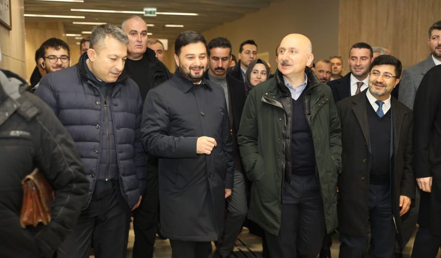 Bakan Karaismailoğlu Kâğıthane Metrosunu inceledi