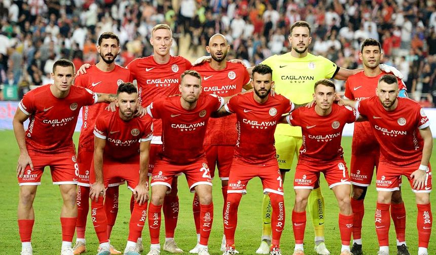 Antalyaspor’un Süper Lig’e Yükselişi ve İlk Sezon Başarısı