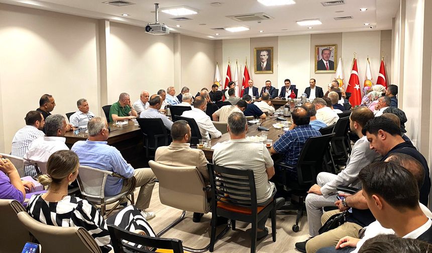 AK Parti Sarıyer’den kıskandıran toplantı!