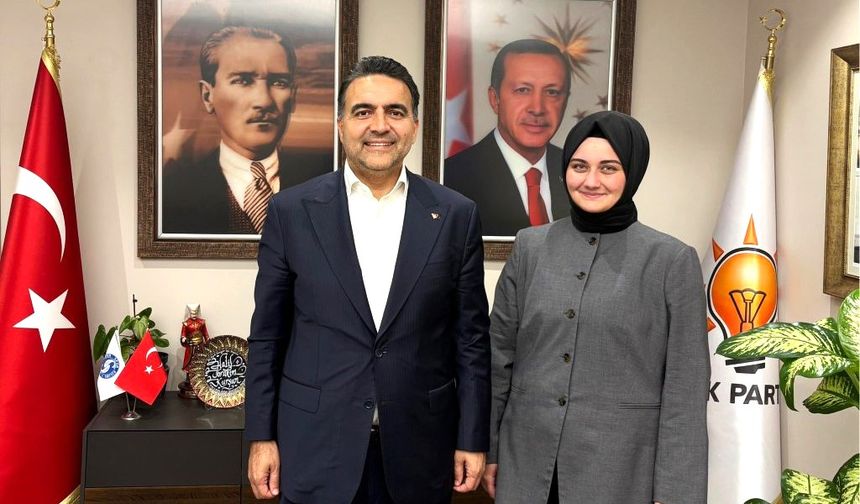 AK Parti Sarıyer Gençlik Kollarında görev tanımı yapıldı