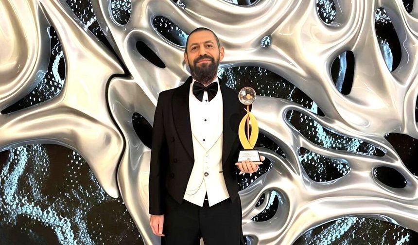 Yılın Barış İnsanı Ödülü Dünyaca Ünlü Yazar Akif Manaf’ın