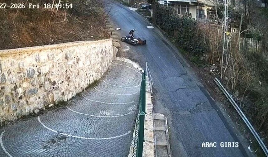 Sarıyer’in bozuk yollarında motosiklet kazası: 1 yaralı