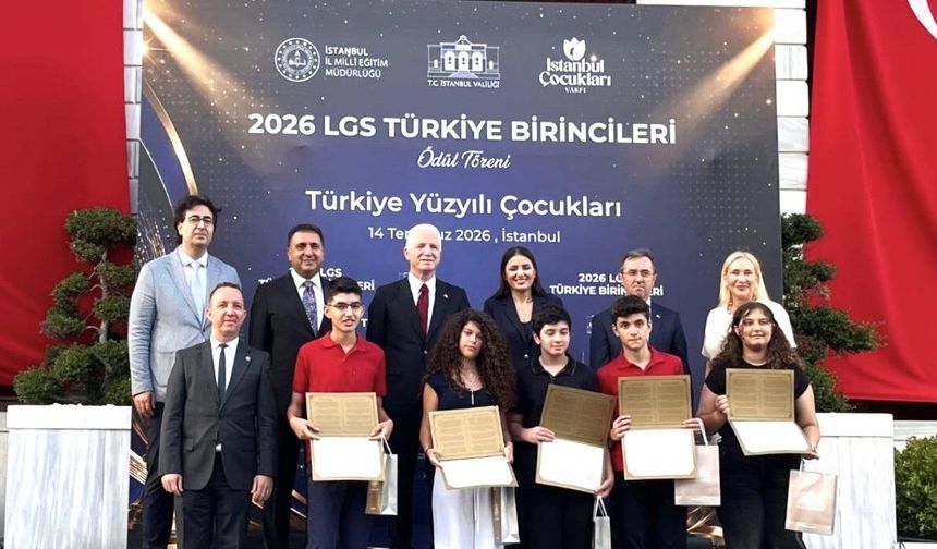 LGS Türkiye Birincisi 5 Öğrenci Sarıyer'i gururlandırdı