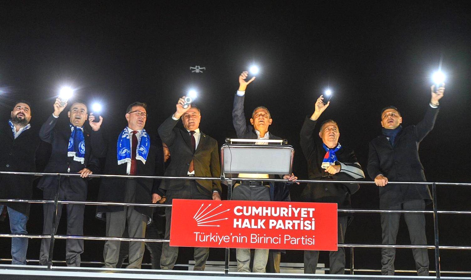 Chp Sariyer Ozgur Ozel Miting 1
