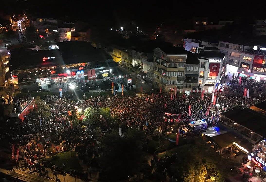 Chp Sariyer Ozgur Ozel Miting 5