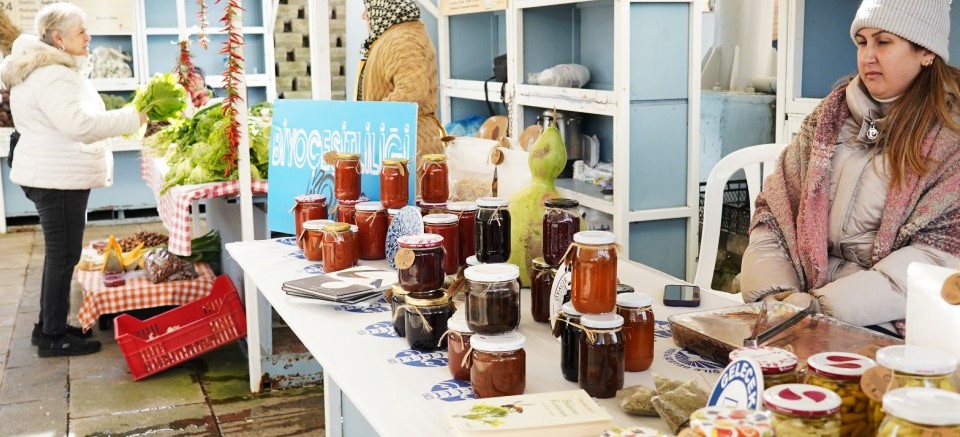 Bir Sehir Bir Sofra Bin Hik Ye