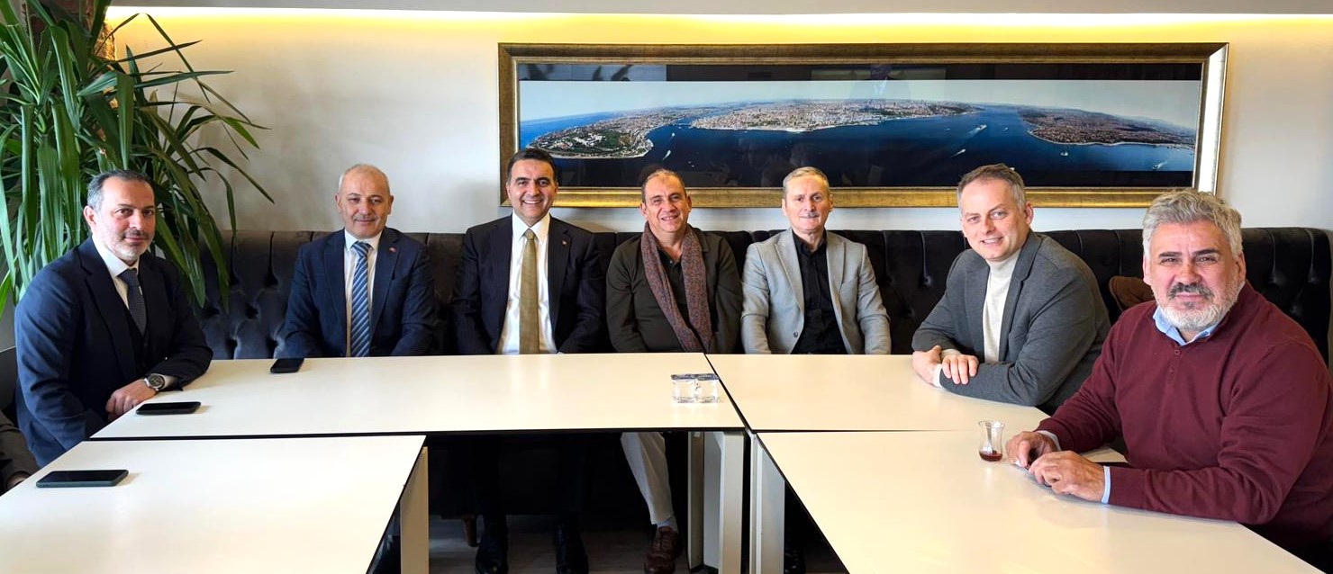 11516318 83E5 4341 93E0 Bcee197835B2