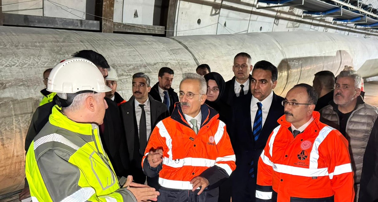 F8499434 8D39 4B2C 9B73 290C46B67884