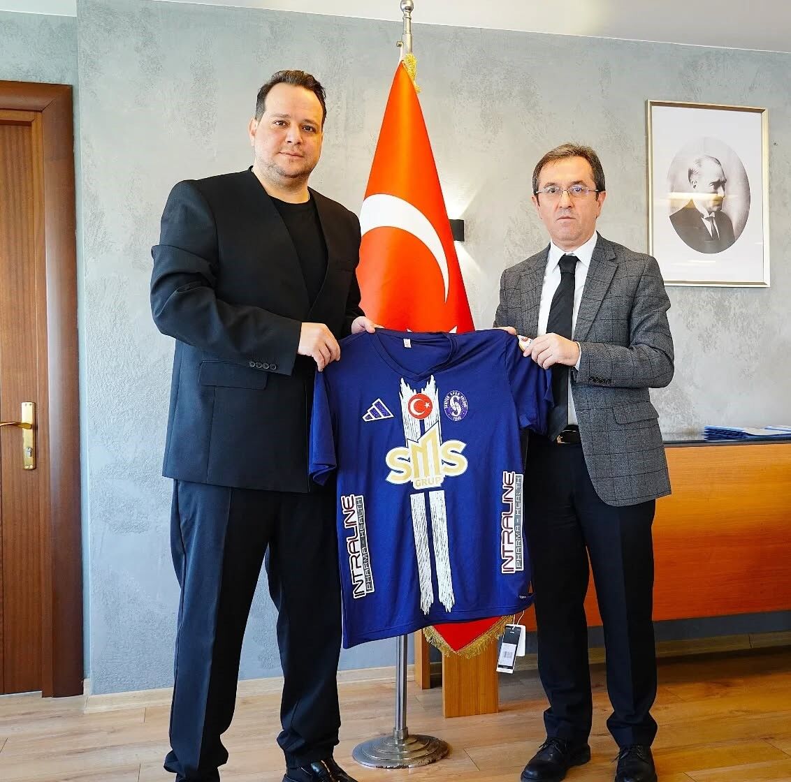 657675565 18579853870059625 234889228661510312 N