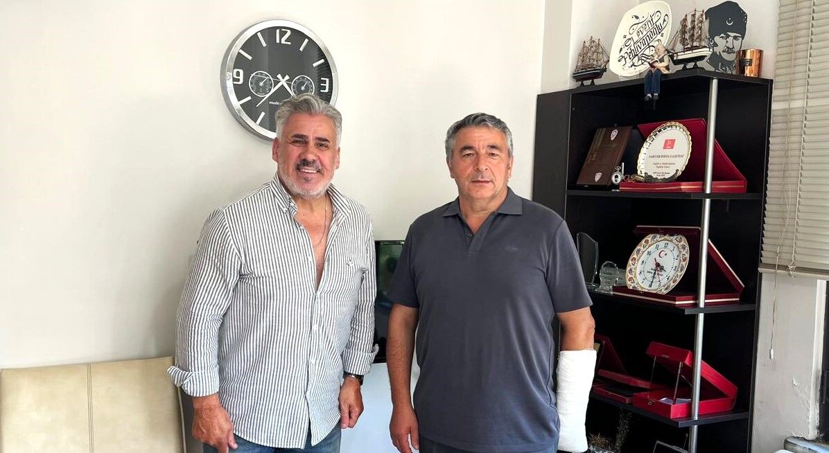 Muhtar Nizamettin Temürcük’ten Sarıyer Posta’ya ziyaret